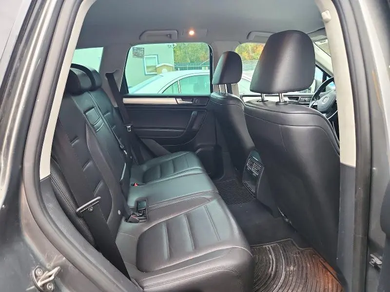 2014 VOLKSWAGEN TOUAREG V6  