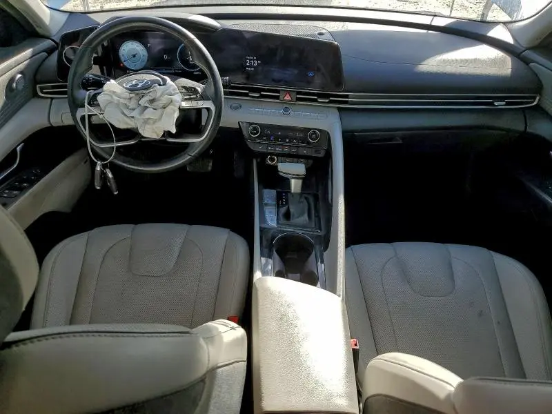 2022 HYUNDAI ELANTRA LIMITED  