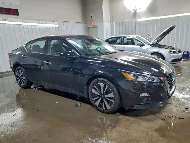 2020 NISSAN ALTIMA SL  