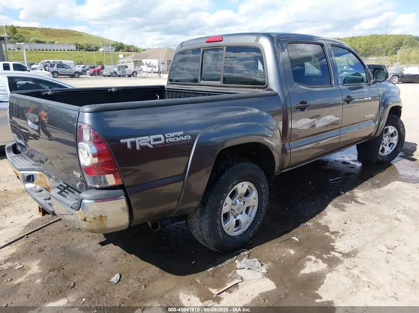 2013 TOYOTA TACOMA BASE V6