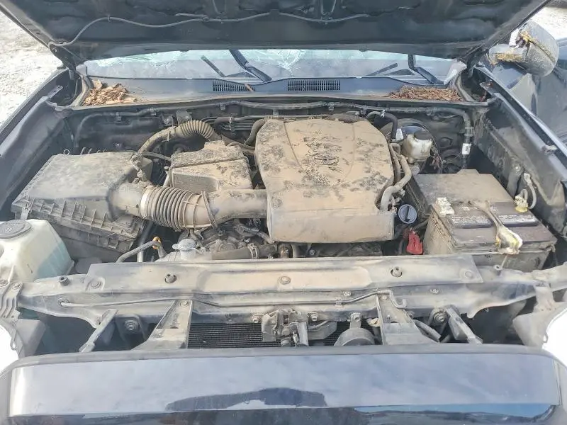 2020 TOYOTA TACOMA SR V6  