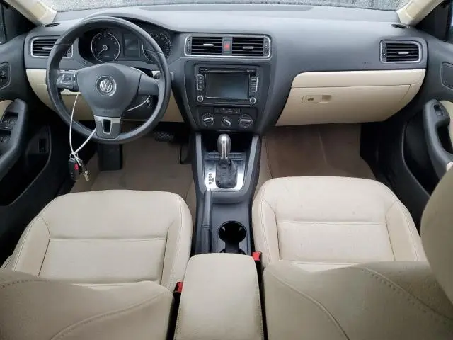 2012 VOLKSWAGEN JETTA SE  
