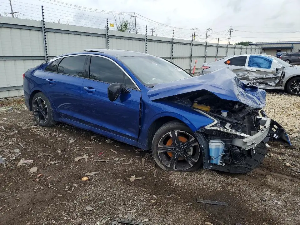 2021 KIA K5   