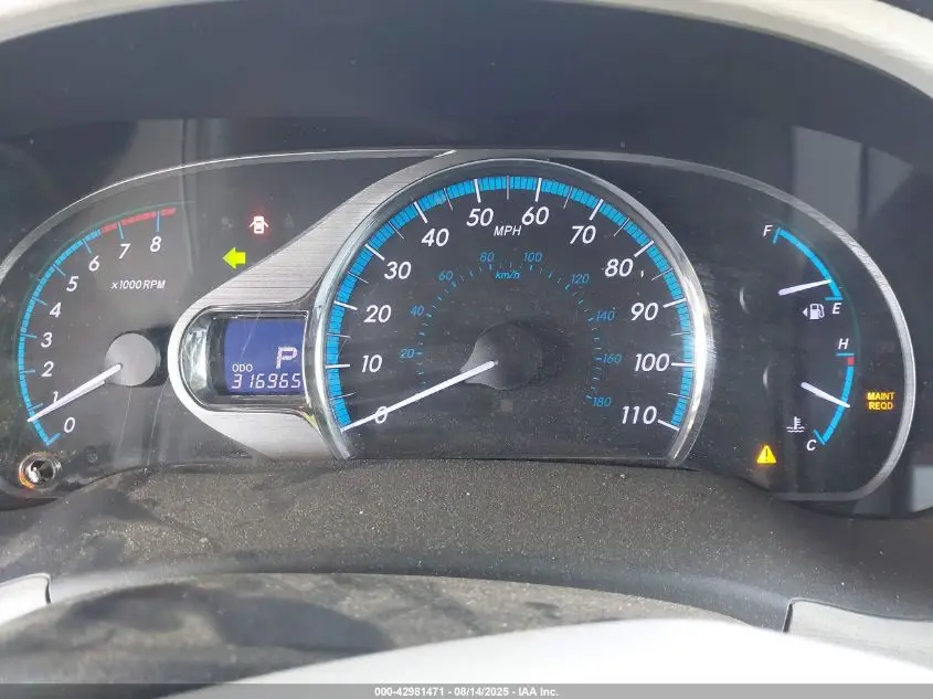 2011 TOYOTA SIENNA XLE V6