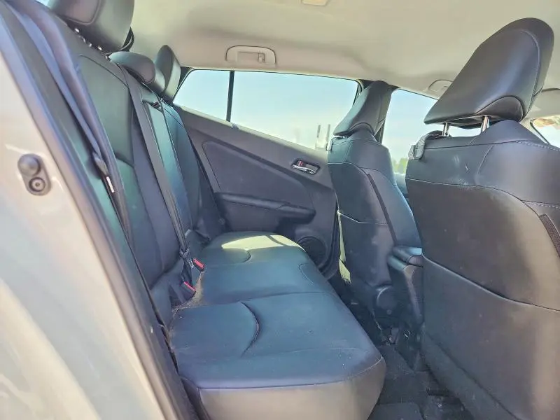 2016 TOYOTA PRIUS FOUR TOURING  