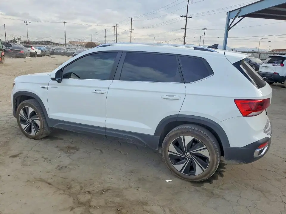 2024 VOLKSWAGEN TAOS SE  