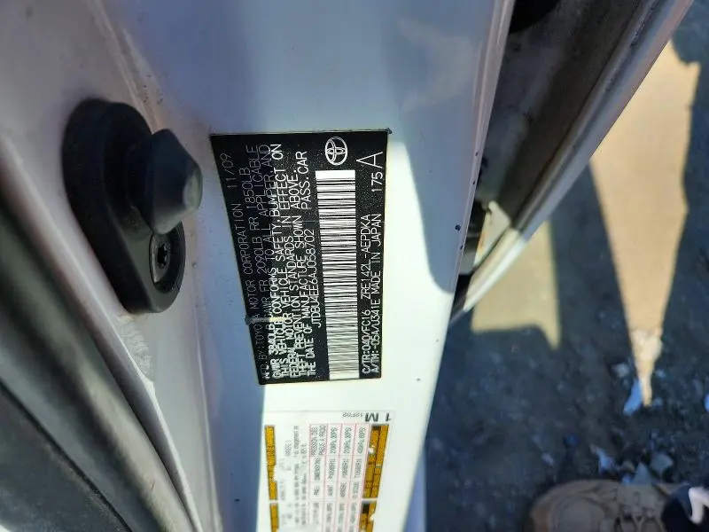 2010 TOYOTA COROLLA LE  