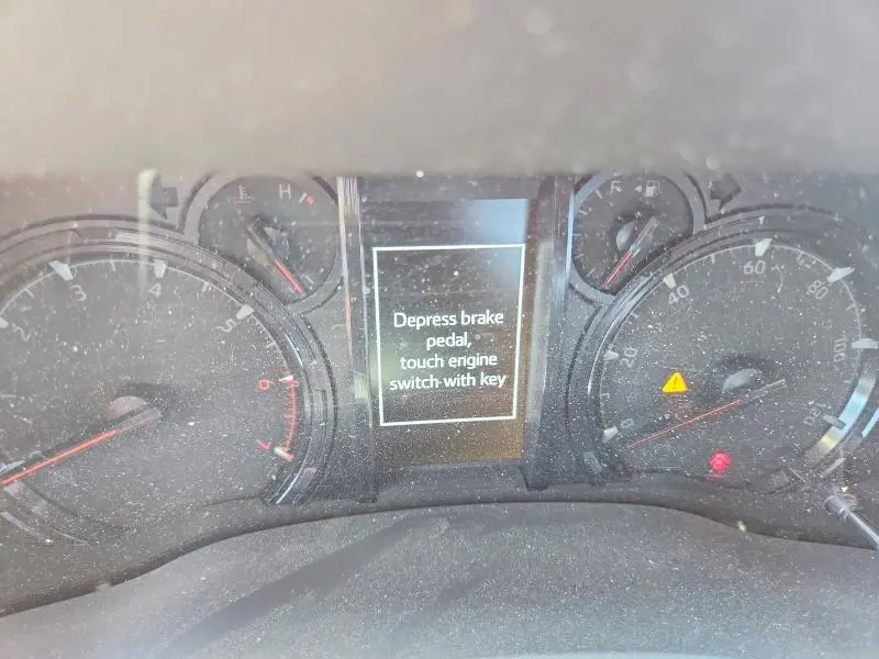 2021 TOYOTA 4RUNNER SR5  