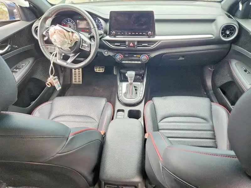 2023 KIA FORTE GT  