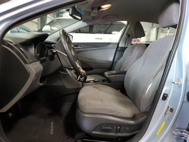 2013 HYUNDAI SONATA GLS  