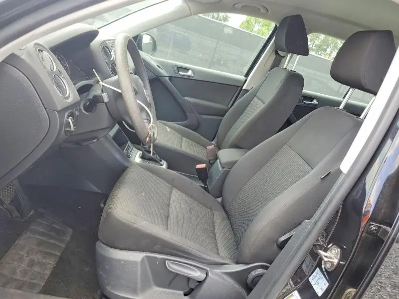 2017 VOLKSWAGEN TIGUAN S  