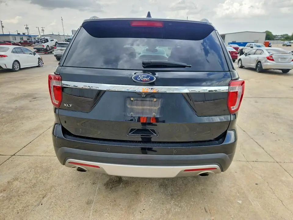 2017 FORD EXPLORER XLT  