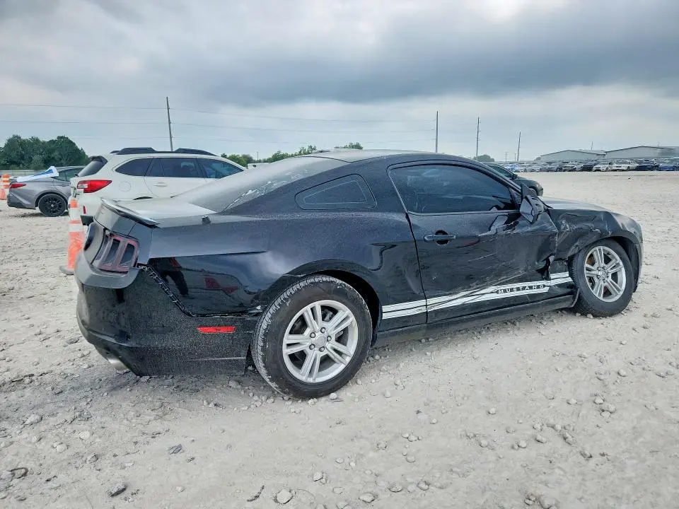 2013 FORD MUSTANG   