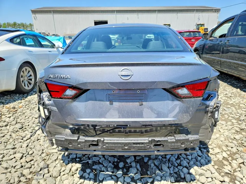 2024 NISSAN ALTIMA S  