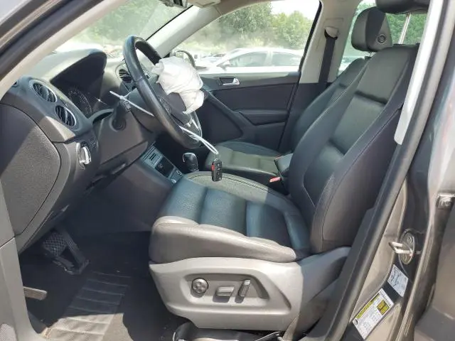 2016 VOLKSWAGEN TIGUAN S  