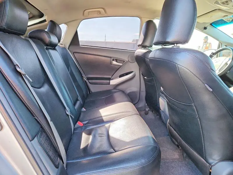 2011 TOYOTA PRIUS THREE  