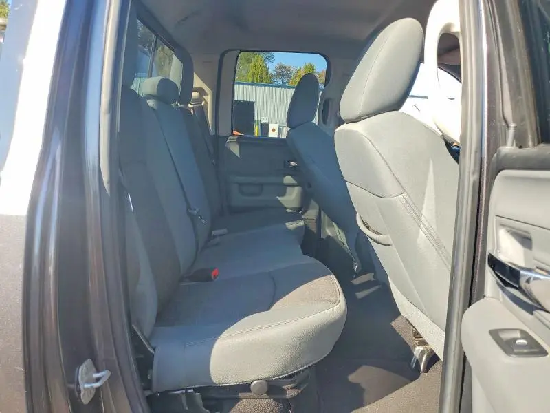 2014 RAM 1500 SLT  