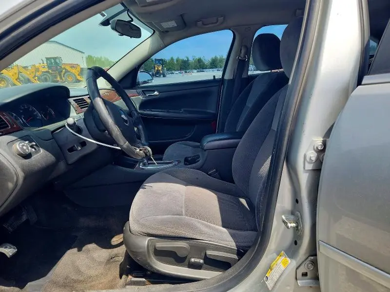 2011 CHEVROLET IMPALA LT  