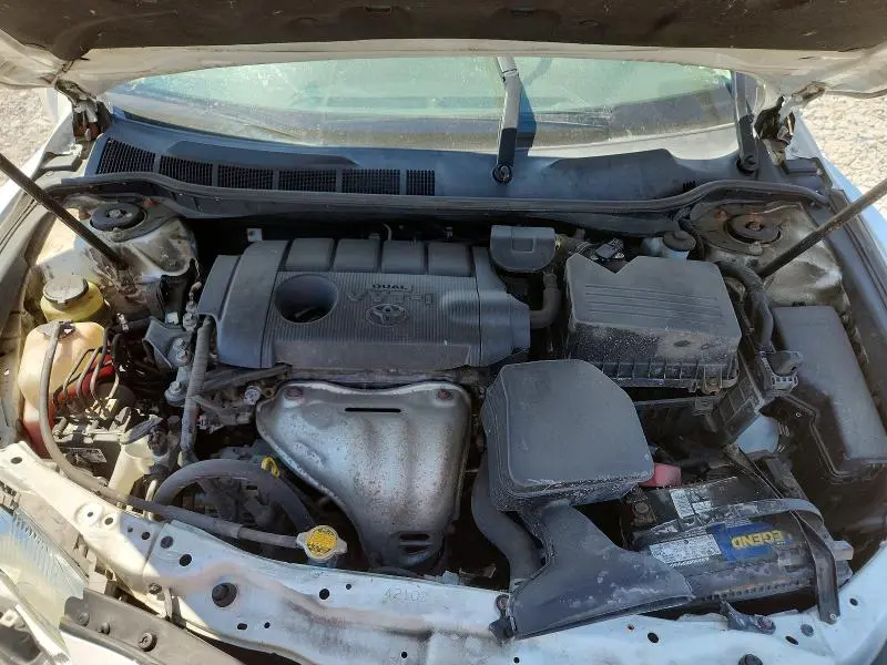 2011 TOYOTA CAMRY LE  