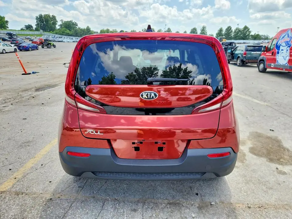 2020 KIA SOUL LX  