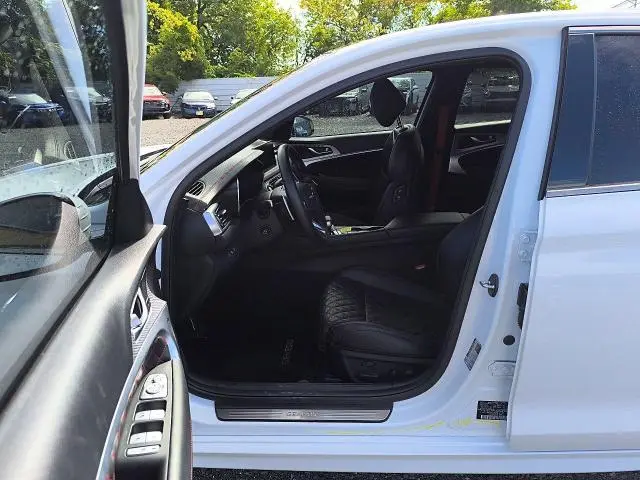 2023 GENESIS G70 3.3T STANDARD  