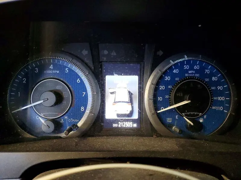 2016 TOYOTA SIENNA XLE  