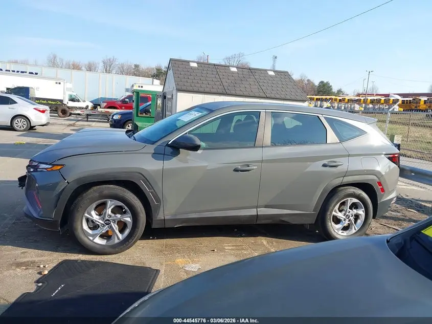 2024 HYUNDAI TUCSON SE