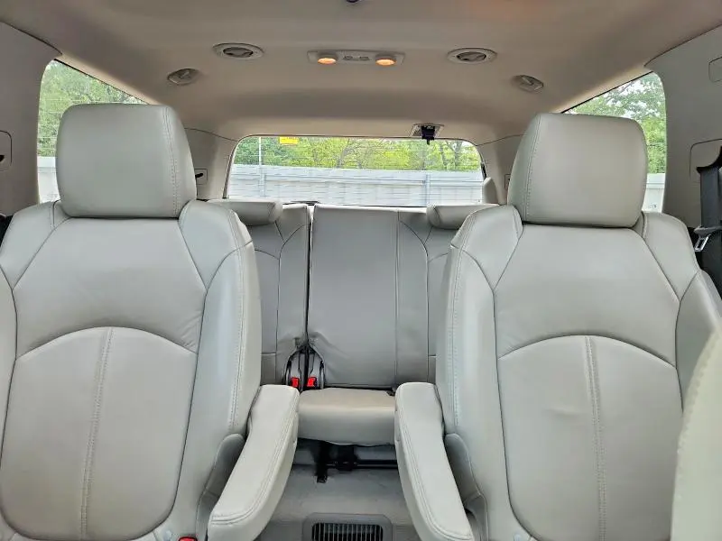 2012 GMC ACADIA SLT-1  