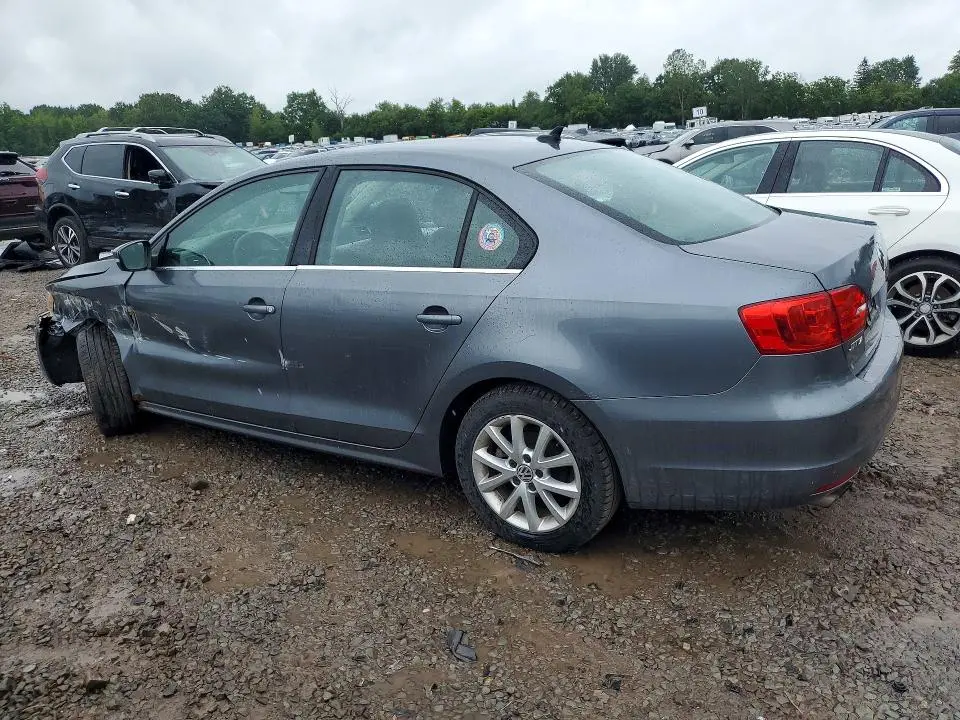 2014 VOLKSWAGEN JETTA SE  