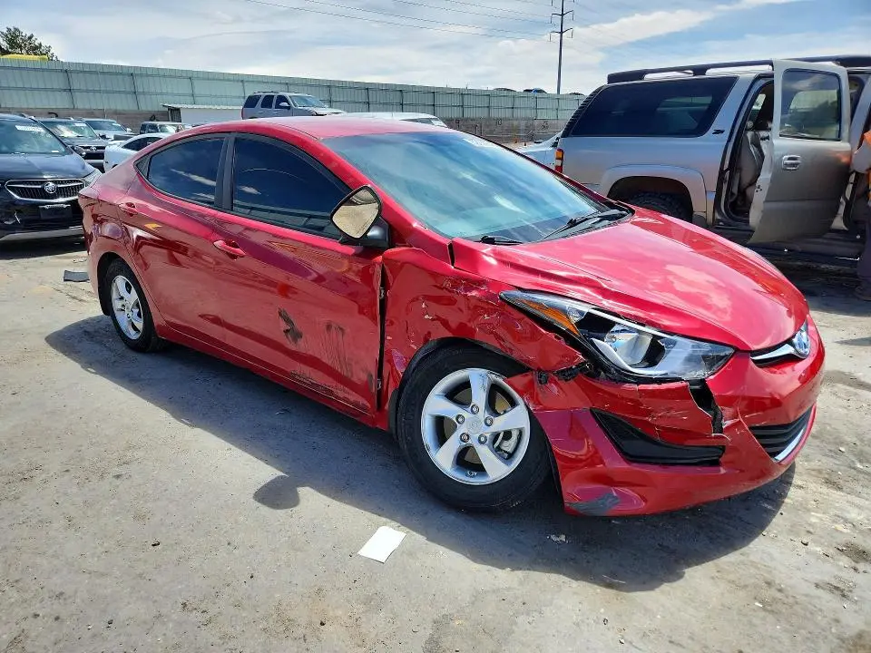 2014 HYUNDAI ELANTRA SE  