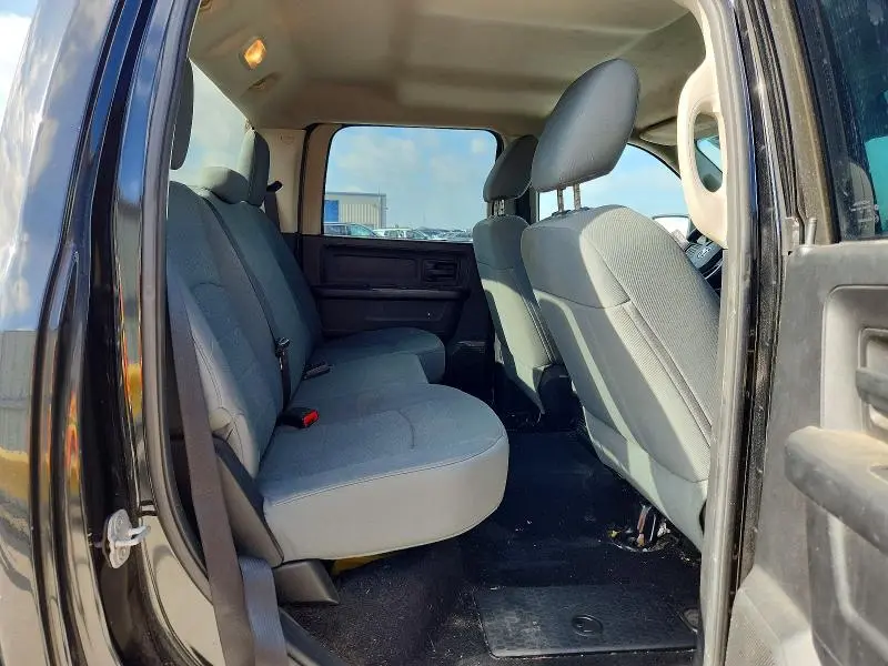 2014 RAM 1500 ST  