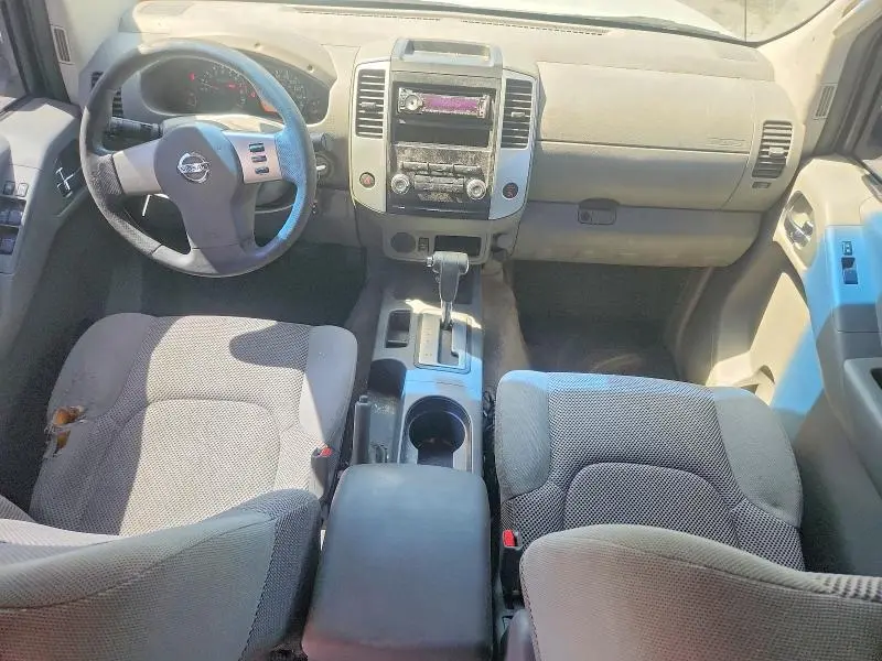 2010 NISSAN FRONTIER SE V6  