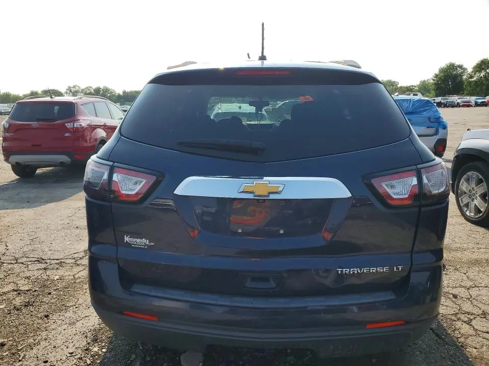2015 CHEVROLET TRAVERSE LT  