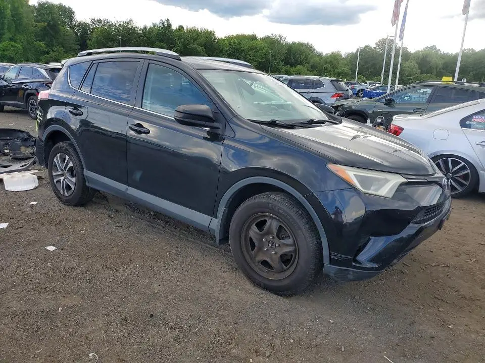 2016 TOYOTA RAV4 LE  