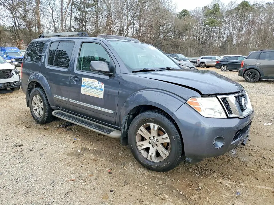 2012 NISSAN PATHFINDER S  