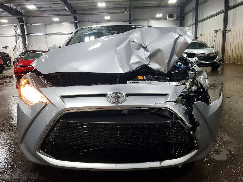 2019 TOYOTA YARIS L  