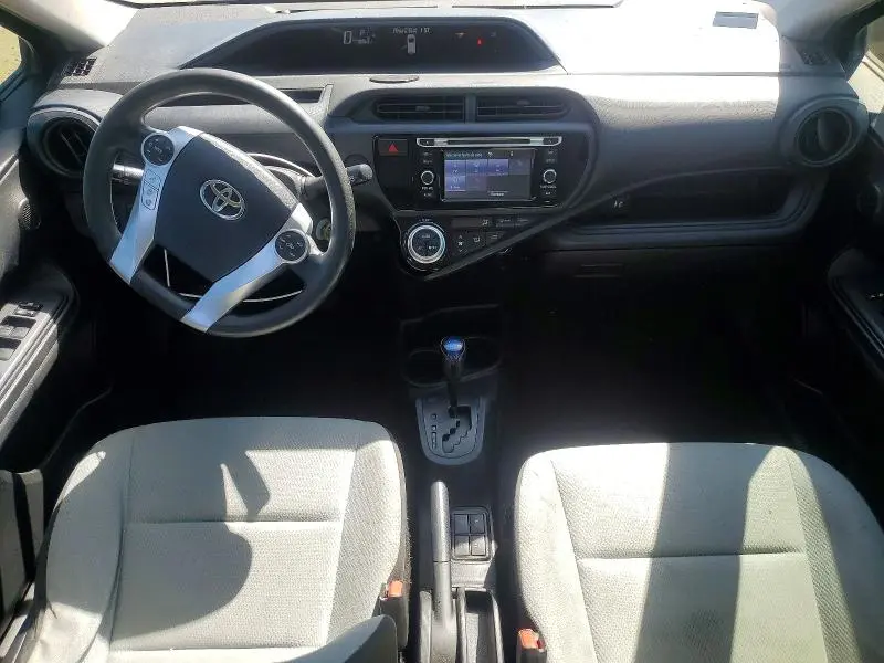 2015 TOYOTA PRIUS C ONE  