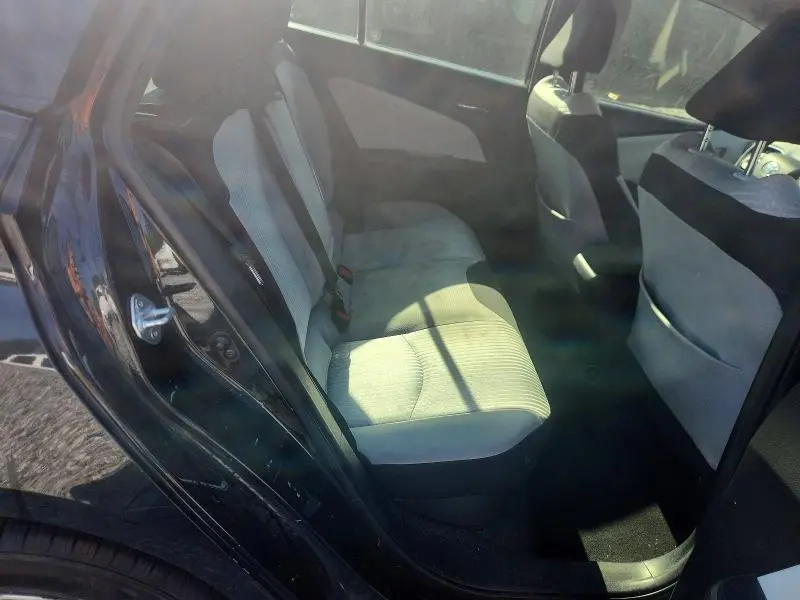 2018 TOYOTA PRIUS THREE  