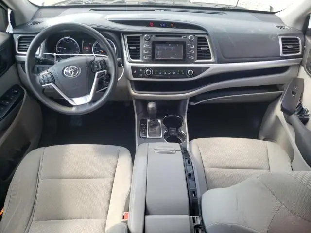 2018 TOYOTA HIGHLANDER LE  