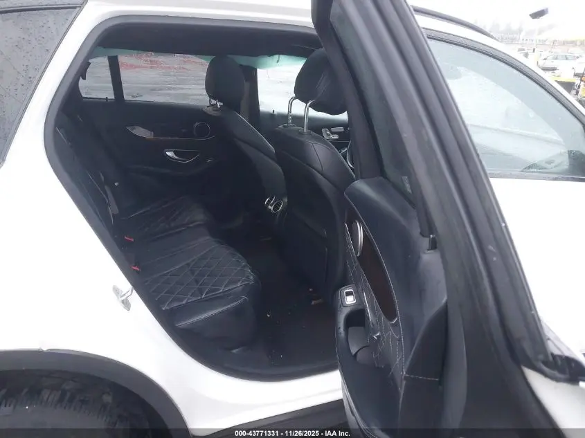 2016 MERCEDES-BENZ GLC 300 4MATIC