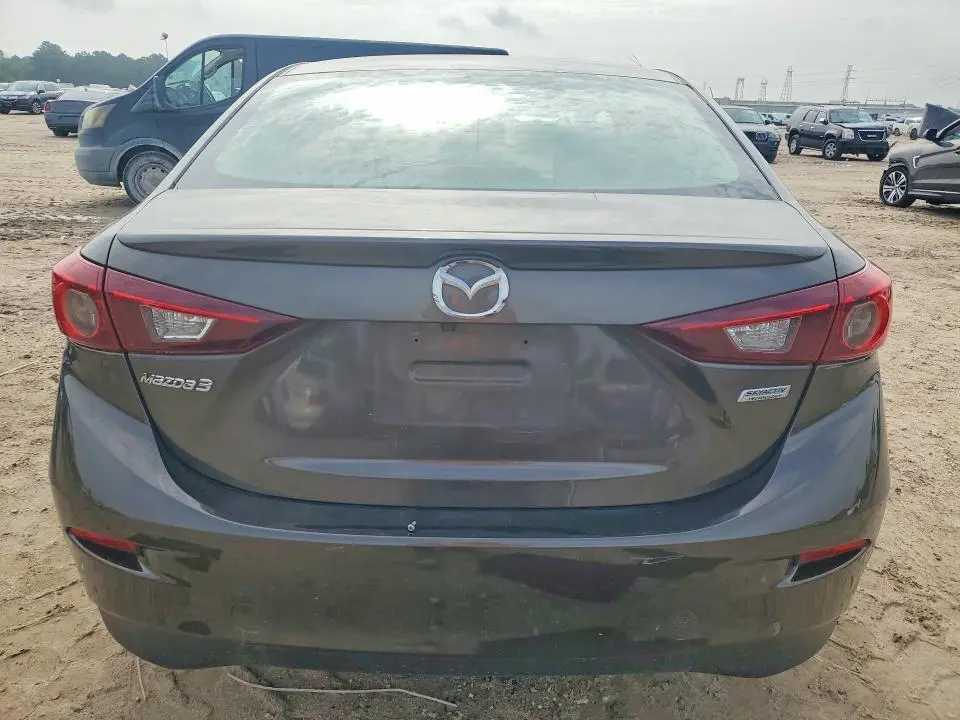 2016 MAZDA 3 TOURING  