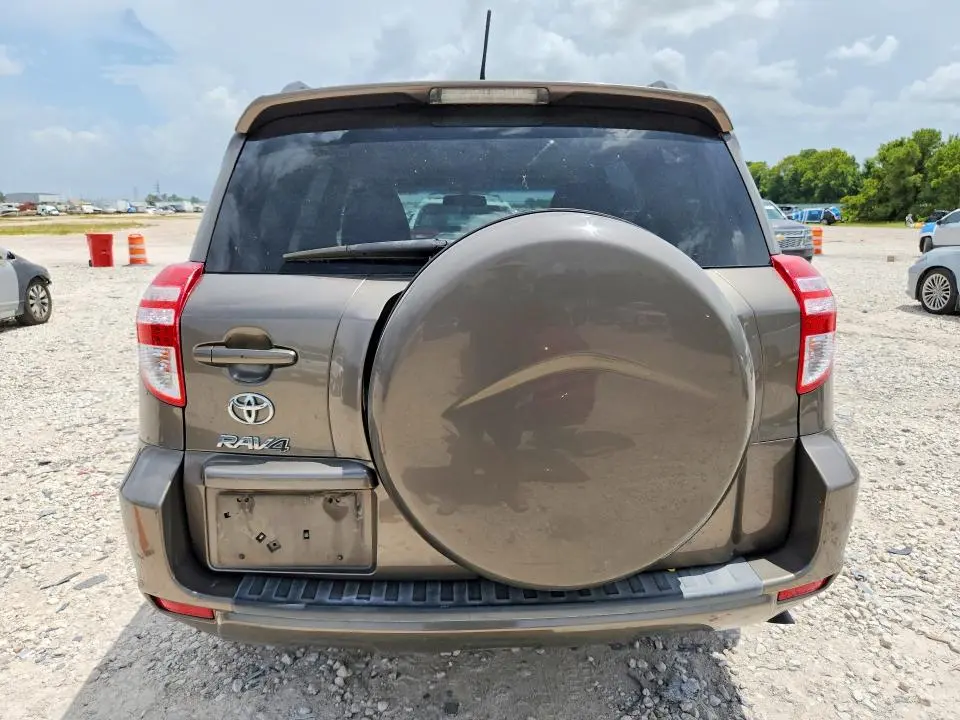 2011 TOYOTA RAV4 BASE  