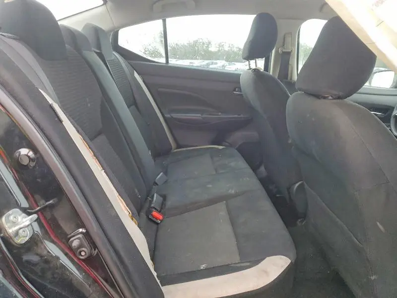 2020 NISSAN VERSA SV  