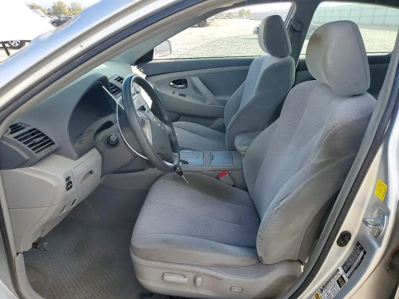 2011 TOYOTA CAMRY LE  