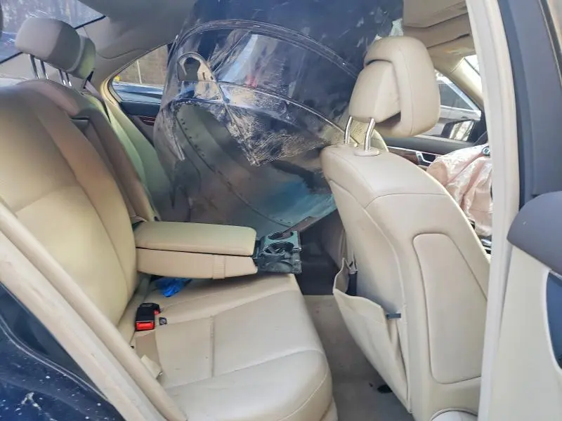 2011 MERCEDES-BENZ C 300  