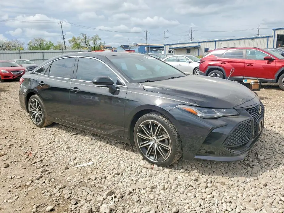 2019 TOYOTA AVALON TOURING  