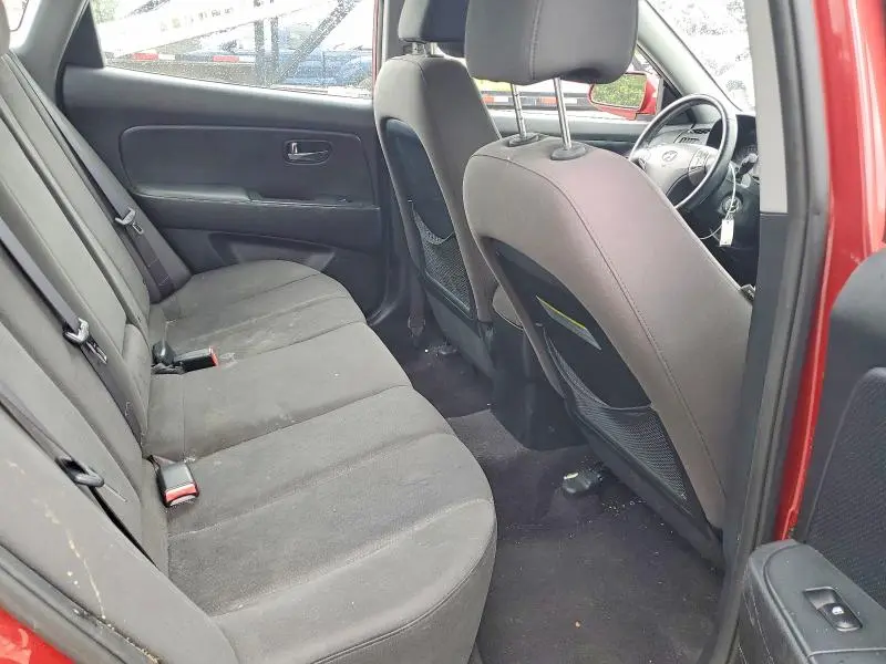 2010 HYUNDAI ELANTRA SE  