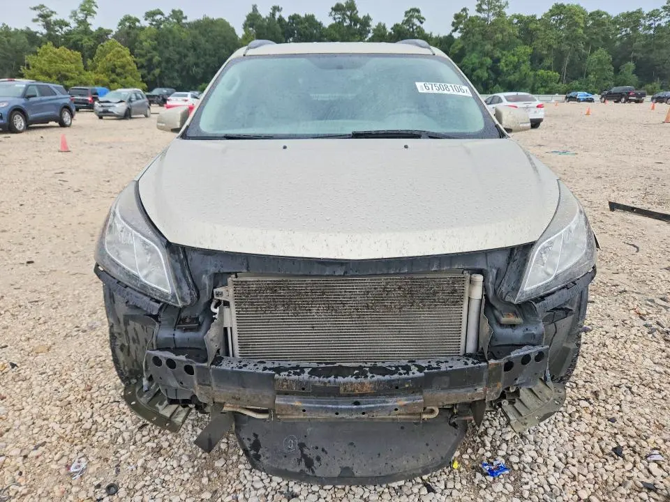 2015 CHEVROLET TRAVERSE LT  