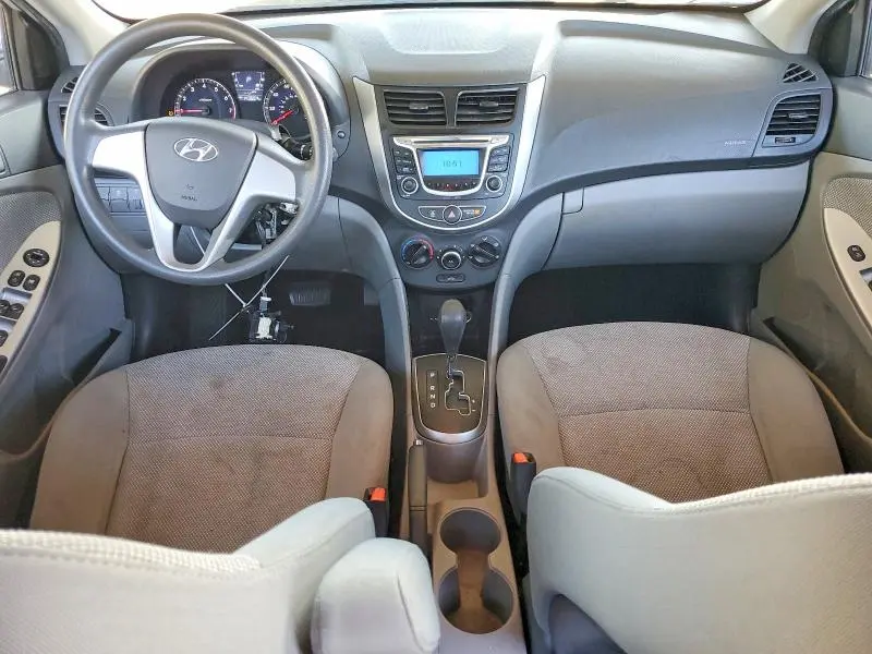 2013 HYUNDAI ACCENT GLS  