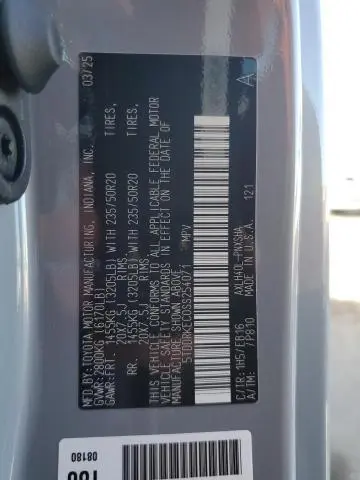 2025 TOYOTA SIENNA XSE  